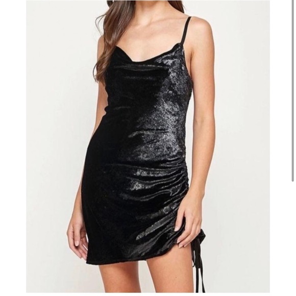 Black Sparkling Velvet Dress - Picture 1 of 3